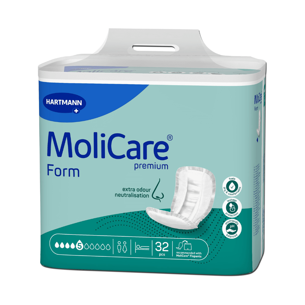 Jedno balení inkontinenčních vložek Hartmann MoliCare® Premium Form od společnosti Paul Hartmann AG, skládající se z 32 kusů s extra neutralizací zápachu. Balení je modrozelené a zobrazuje vlastnosti produktu a ekologické značky.