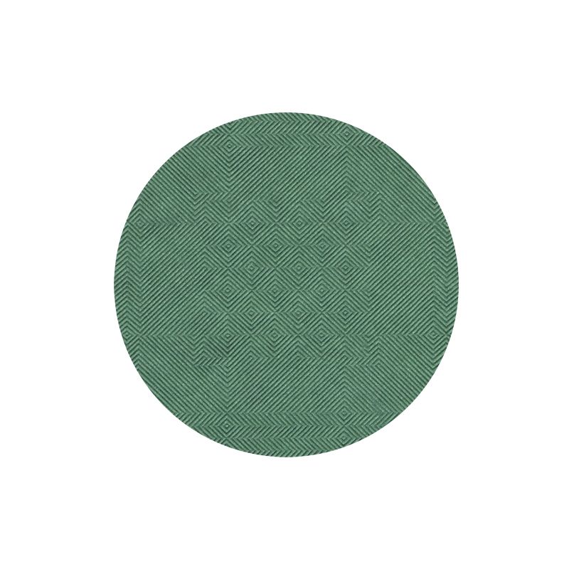 Představujeme PAPSTAR papírový ubrus s damaskovým ražením od PAPSTAR GmbH, vynikající zelený papírový ubrus se strukturovaným geometrickým vzorem, který připomíná damaskové ražení a obsahuje řadu soustředných tvarů a linií. Ideální pro zdůraznění elegance vaší stolní dekorace.