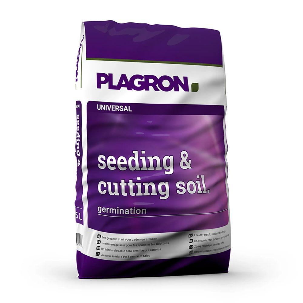 Představujeme 25litrový pytel Plagron Seeding & Cutting Soil – Perfektní pěstební substrát od Bertels B.V., ideální pro klíčení semen. Fialové balení s bílým textem zdůrazňuje odborně smíchanou rašelinovou a pískovou formuli pro klíčení.
