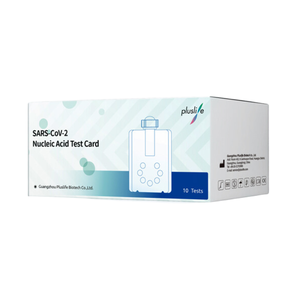 Bild eines Pluslife SARS-CoV-2 PCR-Testkits von Plustic Biotech Co., Ltd. Die für Point-of-Care-Tests konzipierte Verpackung zeigt das Pluslife-Logo und eine Abbildung einer Testkarte. Sie enthält 10 Tests, Produktdetails finden Sie auf der Seite.