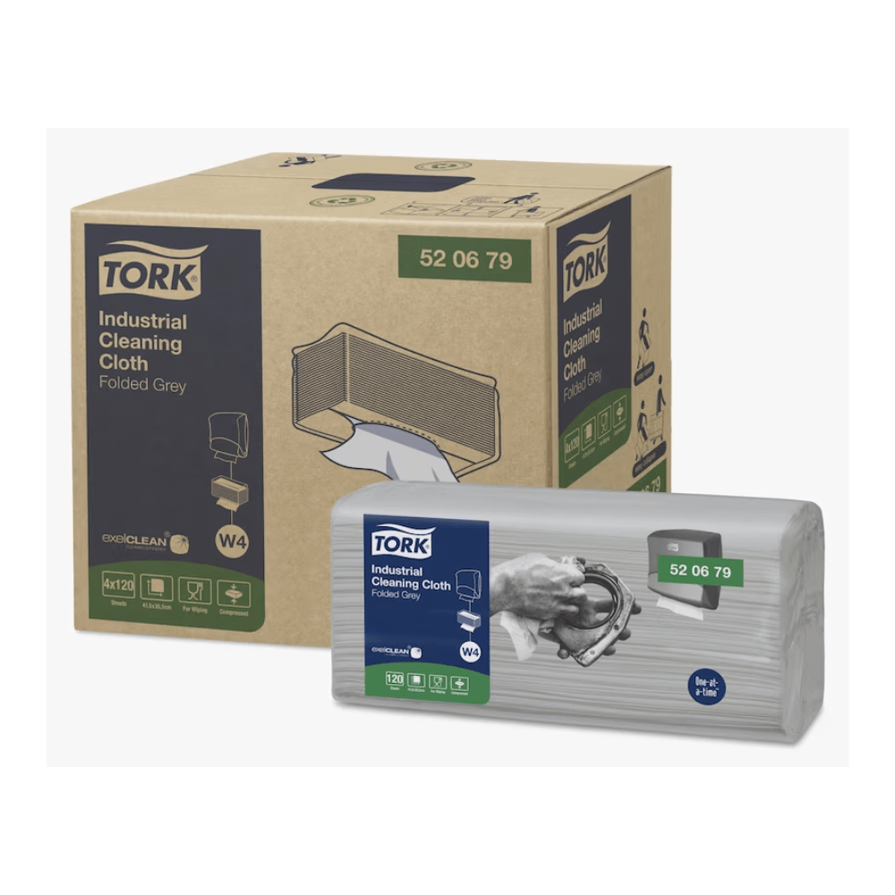 Zobrazeny jsou karton a balení Tork 520679 průmyslové čistící utěrky Premium W4 1-vrstvé. Hnědý karton ukazuje detaily produktu, zatímco šedé balení zobrazuje ruku s utěrkou. Oba prémiové čistící utěrky od TORK – Essity Professional Hygiene Germany GmbH jsou označeny číslem 52 06 79.
