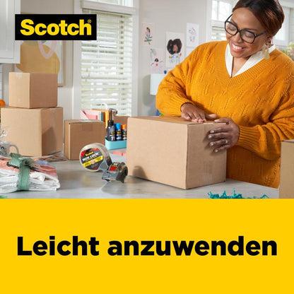 Osoba s brýlemi a žlutým svetrem používá Scotch® Box Lock™ balicí pásku 3950-LR3-DC (48 mm x 50 m, 3 role/balení) od 3M Deutschland GmbH k uzavření kartonu v světlé, uklizené místnosti s kartonovým obalem; text zní "Snadné použití".
