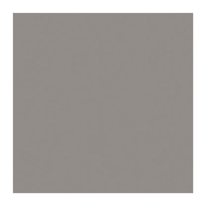 Jednoduchý, jednotný šedý čtvercový ubrousek, 33 x 33 cm a třívrstvý, který odráží jednoduchost spojenou s ekologickými designy ubrousků Duni od Duni GmbH.